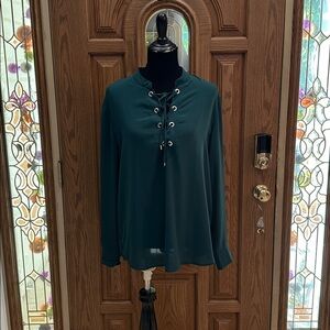 069 AMISU Dark Green Lace Front Top